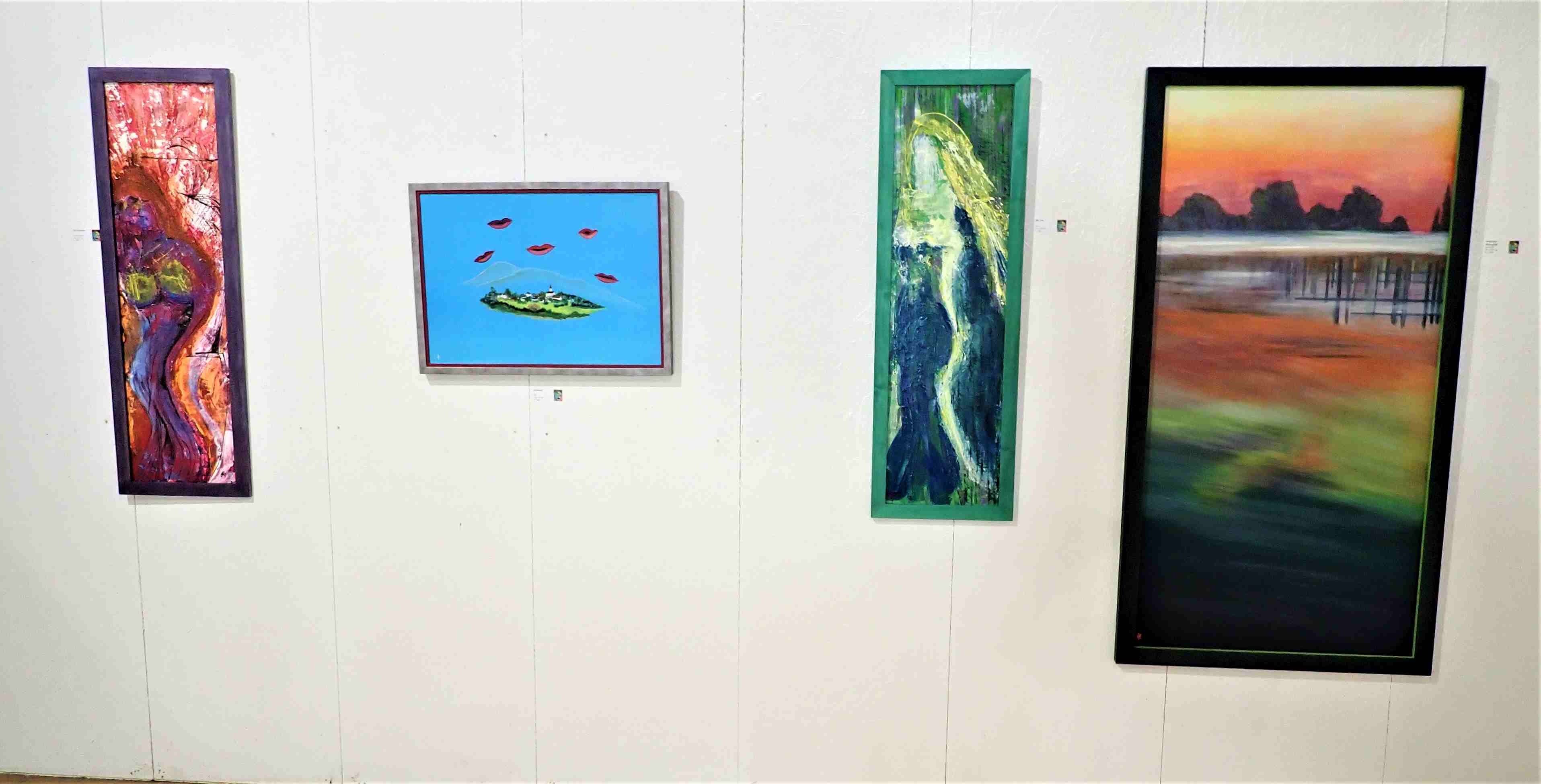 Ausstellung frontal